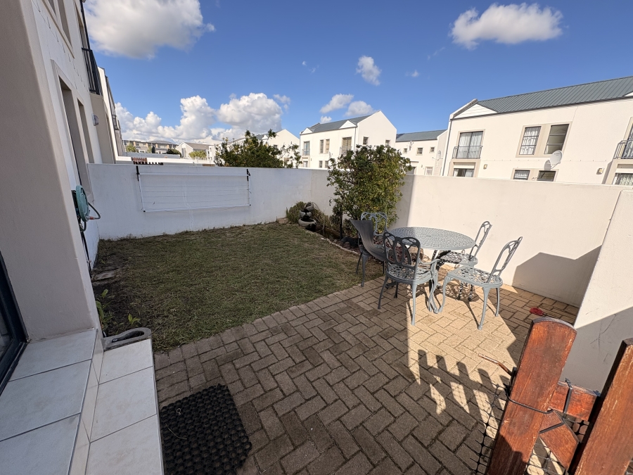 2 Bedroom Property for Sale in Burgundy Estate Western Cape